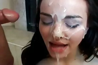 Hot Don jó kis punci Juan húzza a lányokat, és nyomja őket a határig.