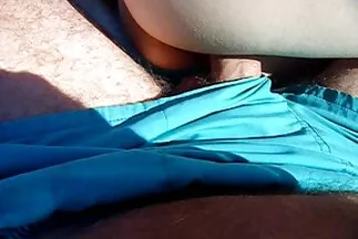Dögös kurva megcsalt egy srácot az gecis punci apjával, és látványosan végzett.