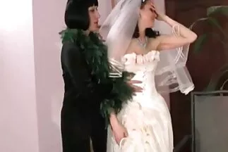 A szuka egyszerre pina izgatas kapott egy puncit és egy segget.