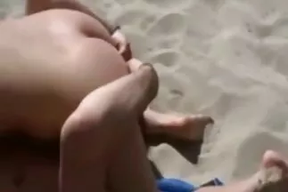 Szép ribanc fiatal punci jó csontozaton volt.